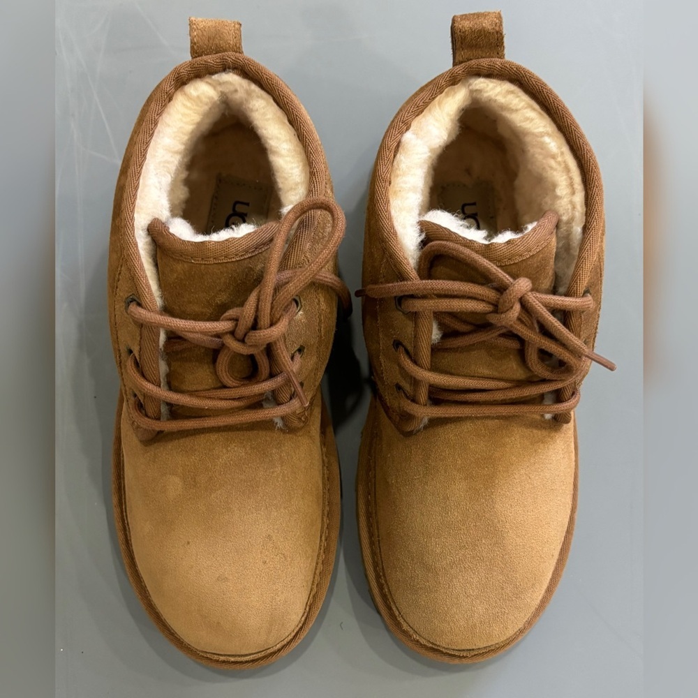 (M) UGG Tan Neumel - Picture 2 of 11